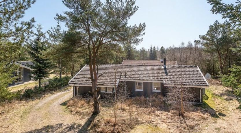 Photo of "Sighbiorn" - 950m from the sea