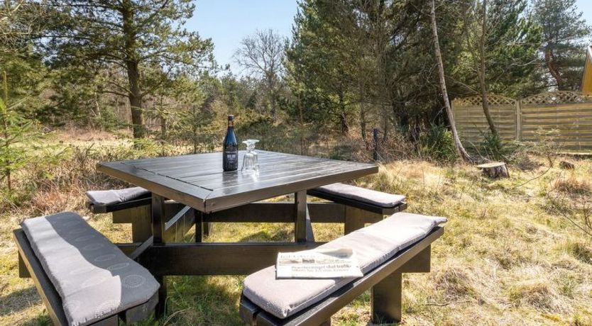 Photo of "Sighbiorn" - 950m from the sea