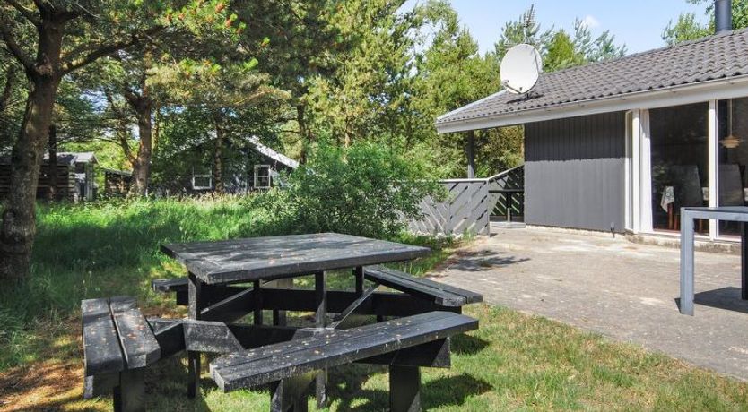 Photo of "Sighbiorn" - 950m from the sea