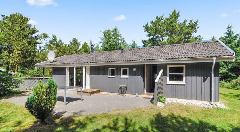 Photo of "Sighbiorn" - 950m from the sea