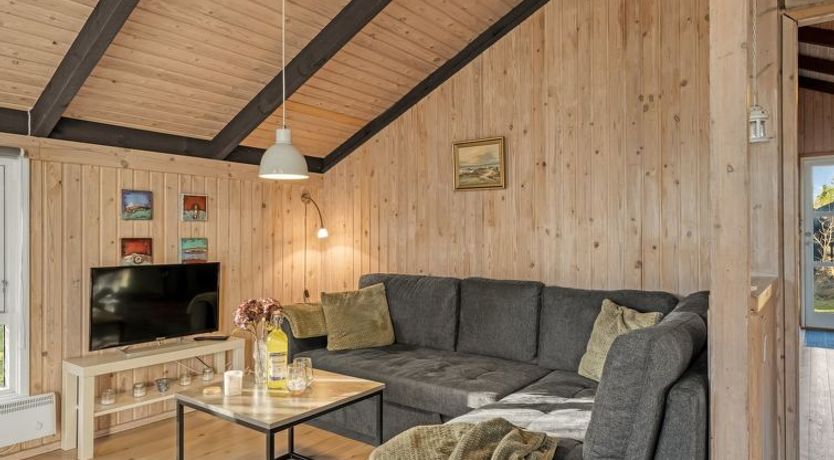 Photo of "Eliana" - 350m from the sea