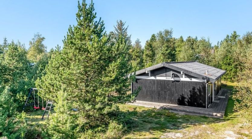 Photo of "Thomine" - 200m from the sea