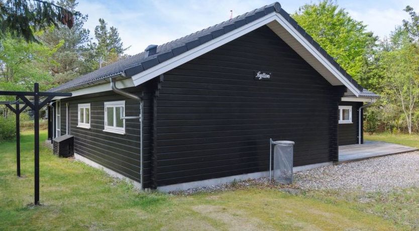 Photo of "Hejdi" - 350m from the sea