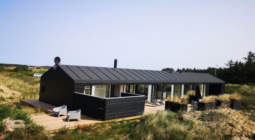 Photo of "Darla" - 375m from the sea