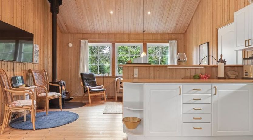 Photo of "Bernadine" - 350m from the sea