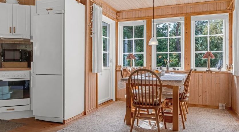 Photo of "Bernadine" - 350m from the sea