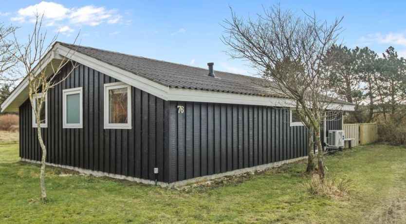 Photo of "Alaia" - 1km from the sea