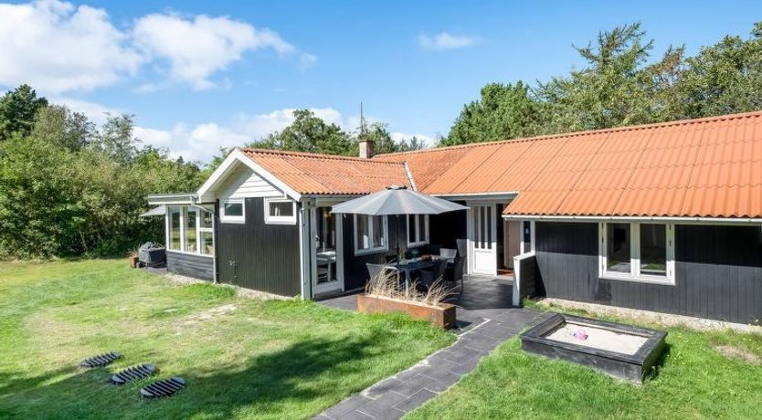 Photo of "Yall" - 1km from the sea