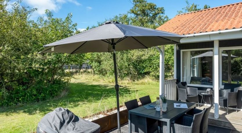 Photo of "Yall" - 1km from the sea