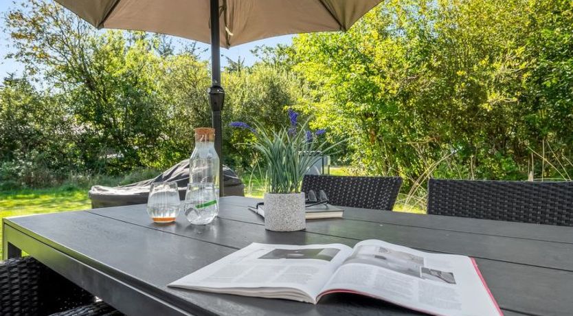 Photo of "Yall" - 1km from the sea