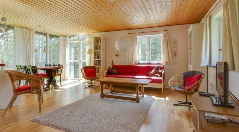 Photo of "Eina" - 250m from the sea