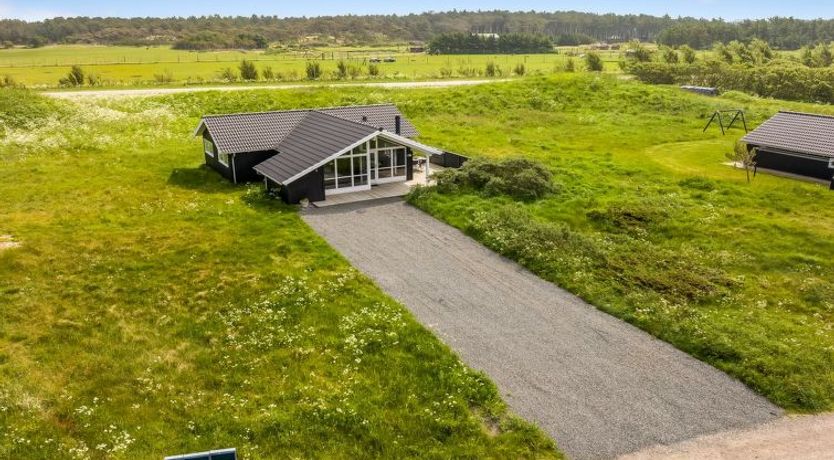 Photo of "Frejdis" - 1.1km from the sea