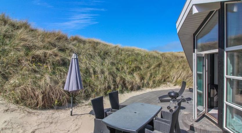 Photo of "Felippa" - 25m from the sea