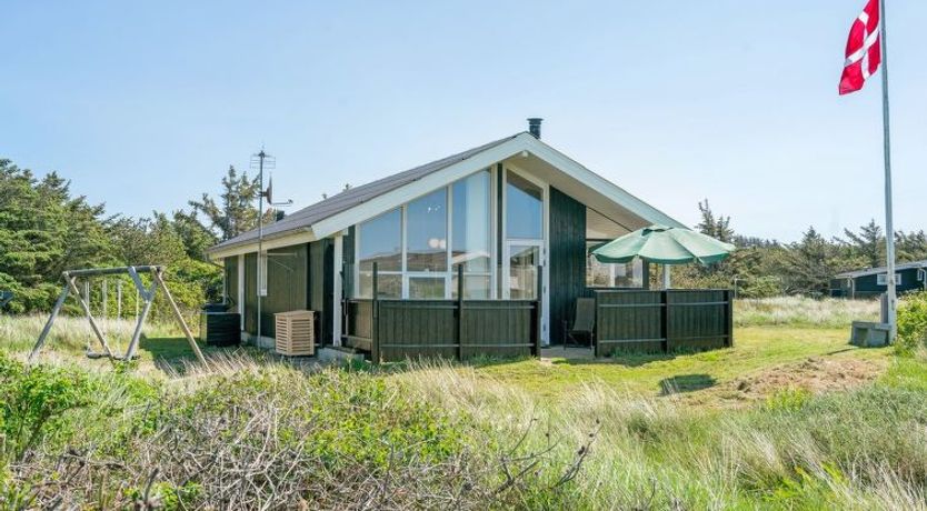 Photo of "Hubert" - 150m from the sea