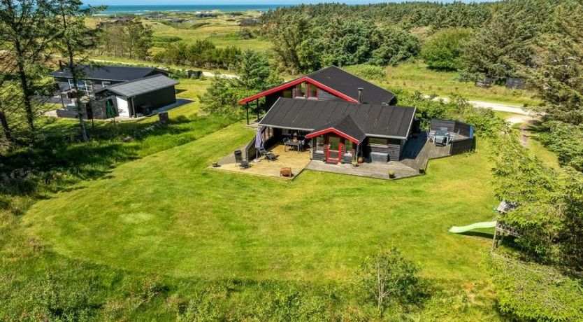 Photo of "Gullborg" - 800m from the sea