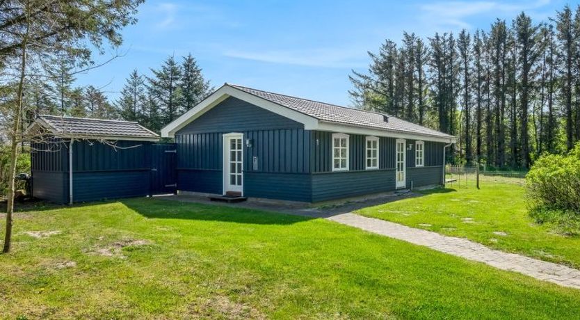 Photo of "Nanja" - 759m from the sea