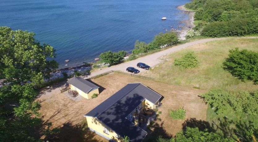 Photo of "Zina" - 25m from the sea