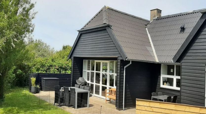 Photo of "Alfuin" - 500m from the sea