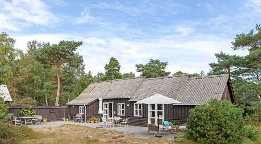 Photo of "Læff" - 50m from the sea