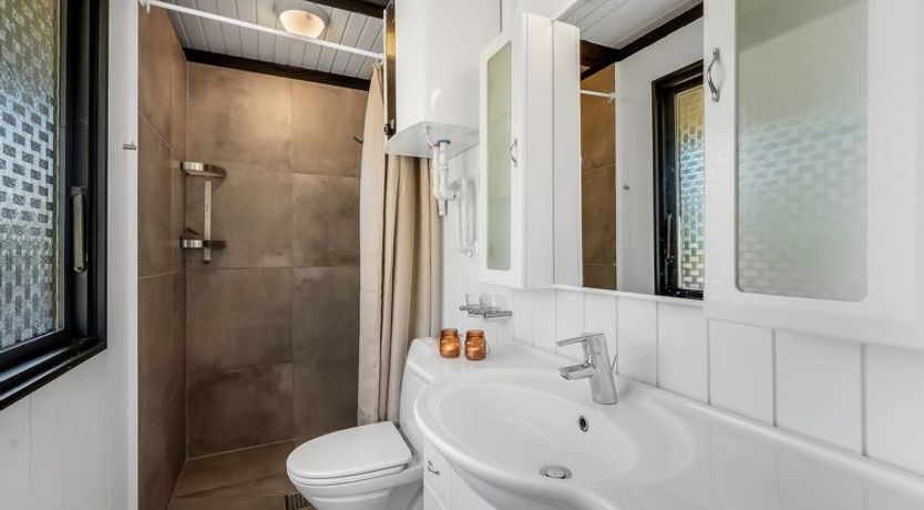 Photo of "Sigbrith" - 350m to the fjord