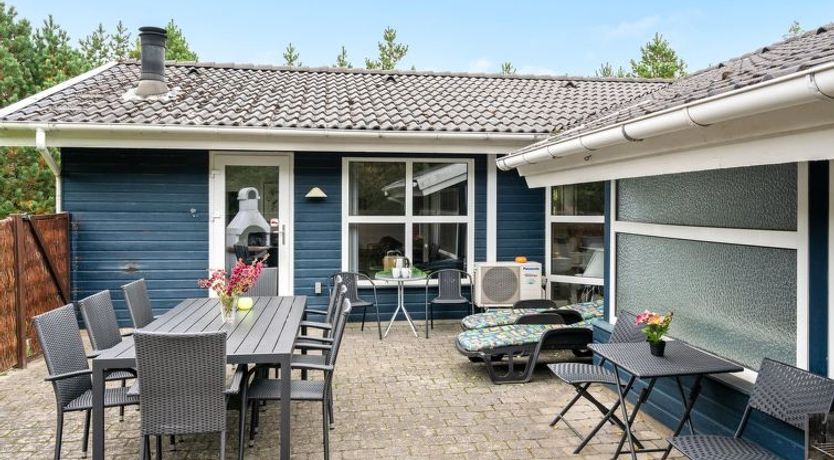 Photo of "Elika" - 900m to the fjord