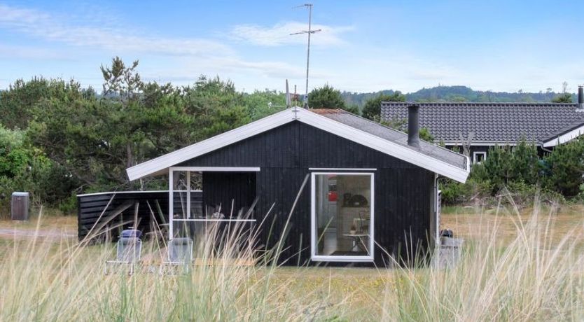 Photo of "Berndt" - 50m from the sea