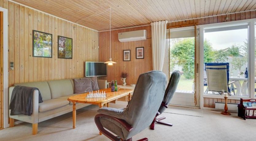 Photo of "Farthin" - 800m from the sea