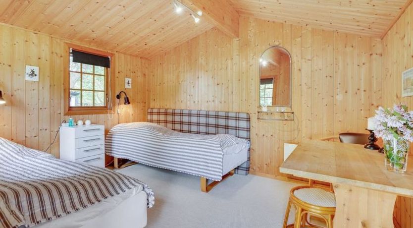 Photo of "Farthin" - 800m from the sea