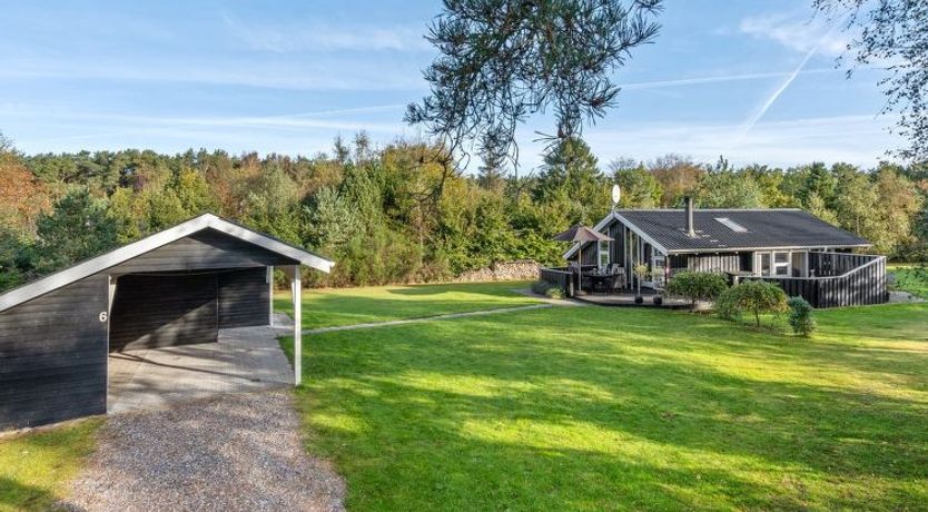 Photo of "Peter" - 400m from the sea