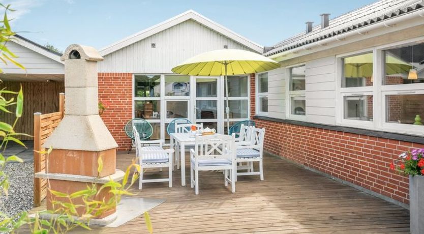 Photo of "Swipdagh" - 600m from the sea