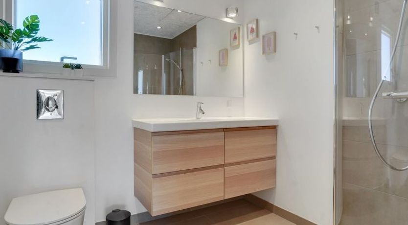 Photo of "Arnetta" - 1.5km from the sea