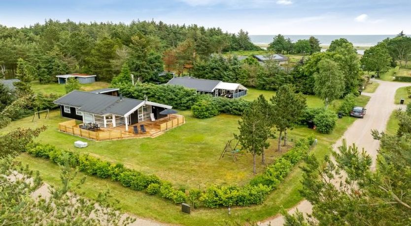 Photo of "Siegrid" - 250m from the sea