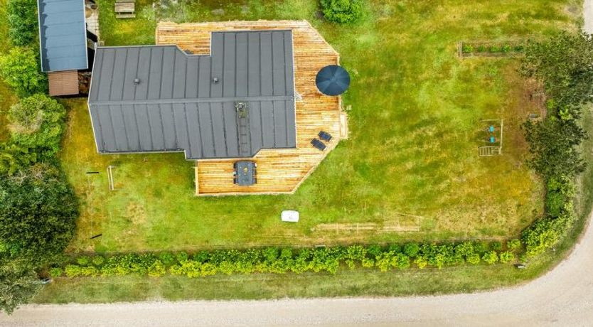 Photo of "Siegrid" - 250m from the sea