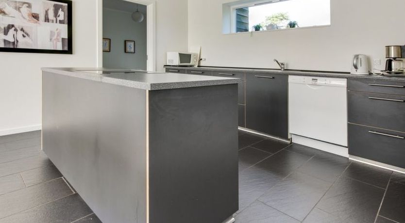 Photo of "Edda" - 400m from the sea