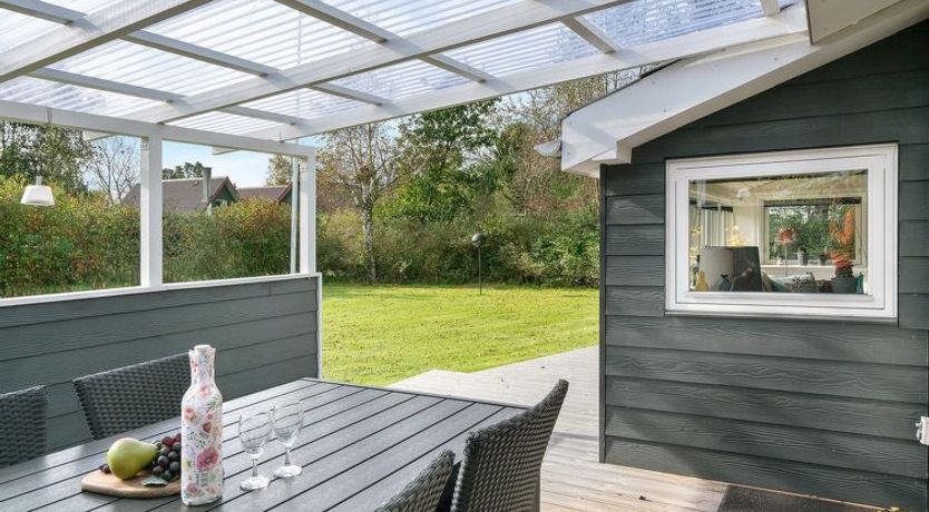 Photo of "Erhardt" - 800m from the sea