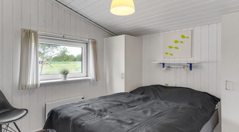 Photo of "Janita" - 800m from the sea