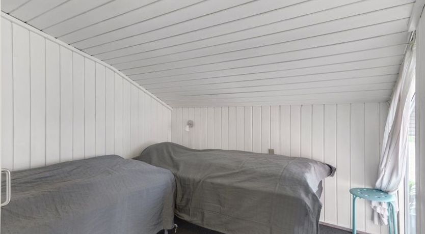 Photo of "Janita" - 800m from the sea