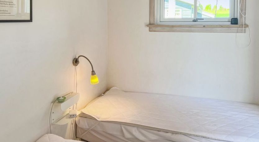 Photo of "Carlie" - 2.8km from the sea