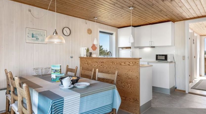 Photo of "Sara" - 2.5km from the sea