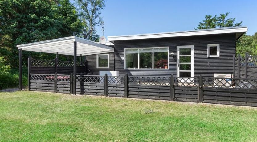 Photo of "Raya" - 250m from the sea