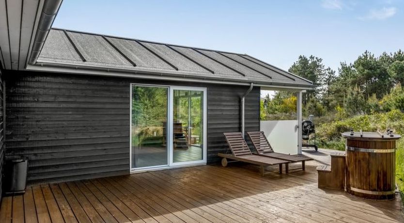 Photo of "Minke" - 2.2km from the sea