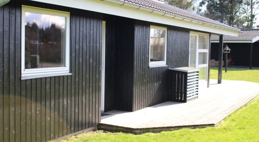 Photo of "Tayler" - 1.8km from the sea