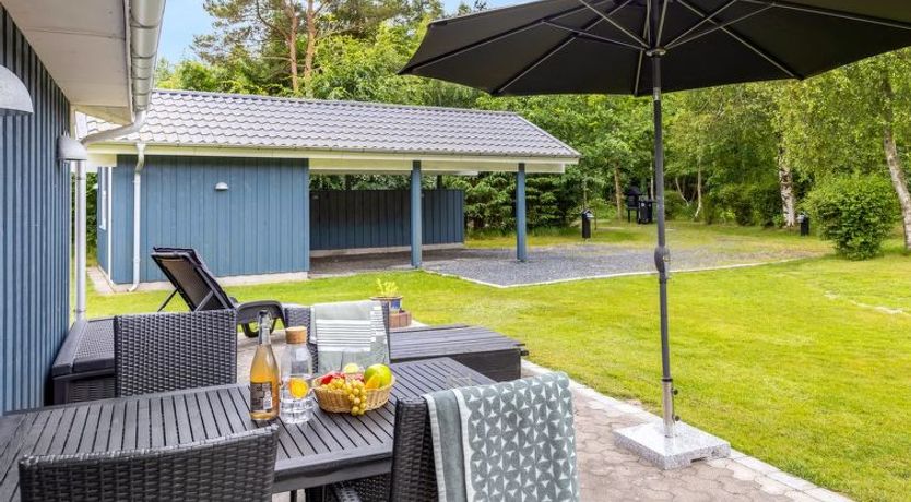 Photo of "Akima" - 700m from the sea