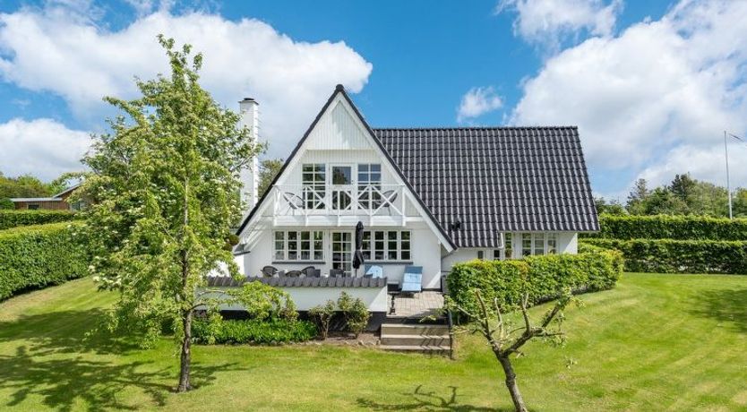 Photo of "Tamer" - 500m to the fjord