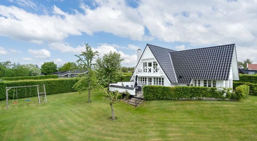 Photo of "Tamer" - 500m to the fjord