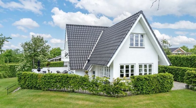 Photo of "Tamer" - 500m to the fjord