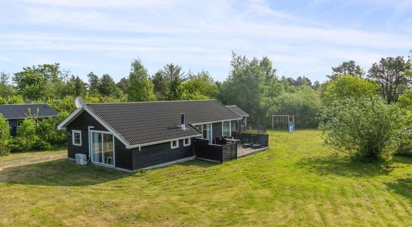 Photo of "Jil" - 750m from the sea