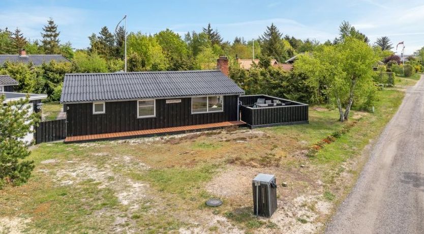 Photo of "Leonor" - 300m from the sea