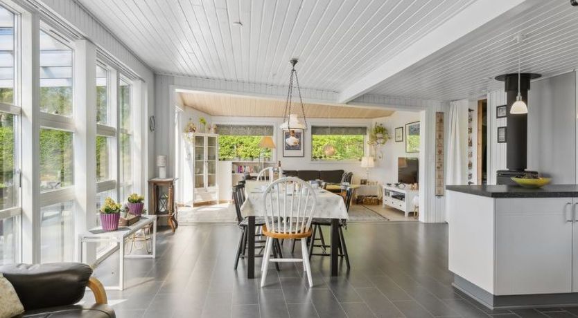 Photo of "Guthrik" - 900m from the sea