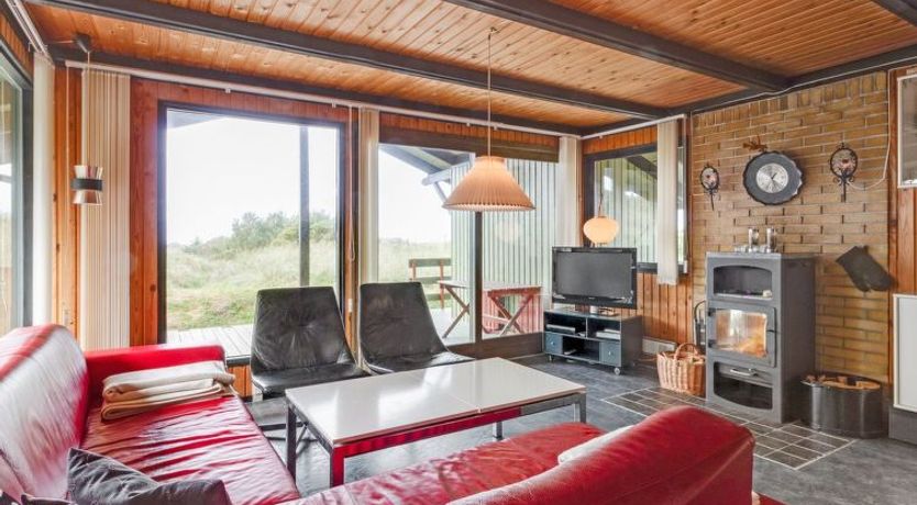 Photo of "Maini" - 600m from the sea